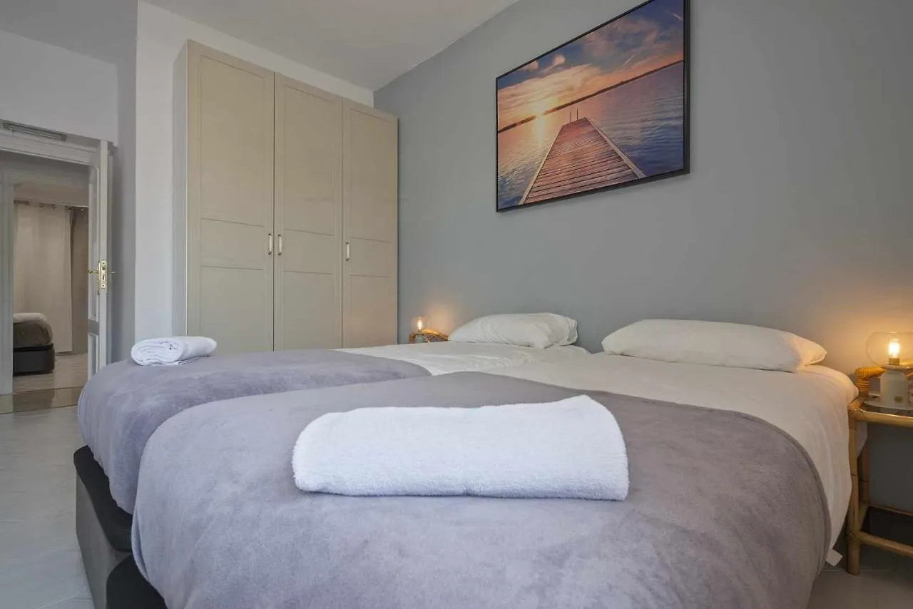 ברצלונה Apartment Marti ספרד